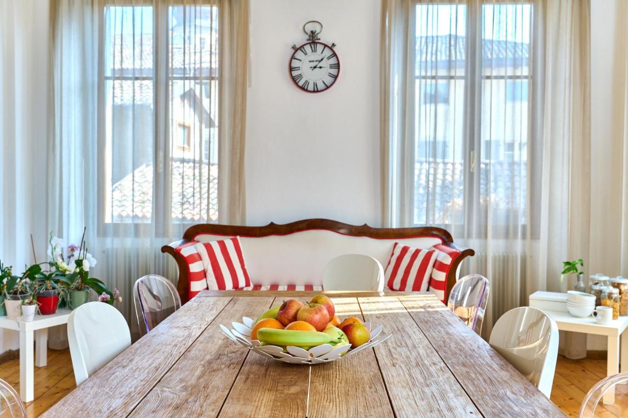 Al Cavour 34 Bed and Breakfast Trente Buitenkant foto