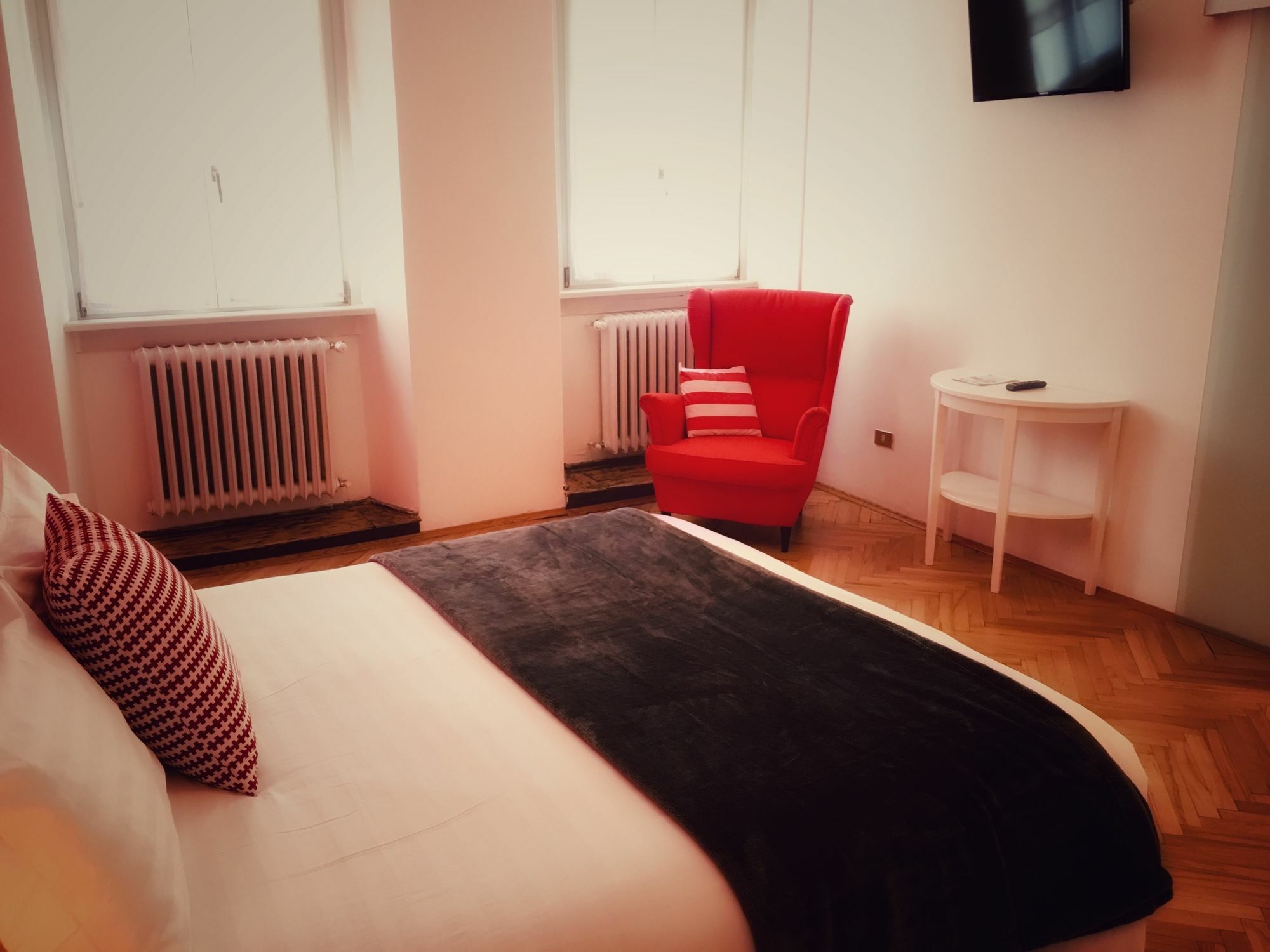 Al Cavour 34 Bed and Breakfast Trente Buitenkant foto